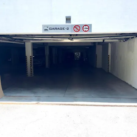 Deluxe Apartamento *